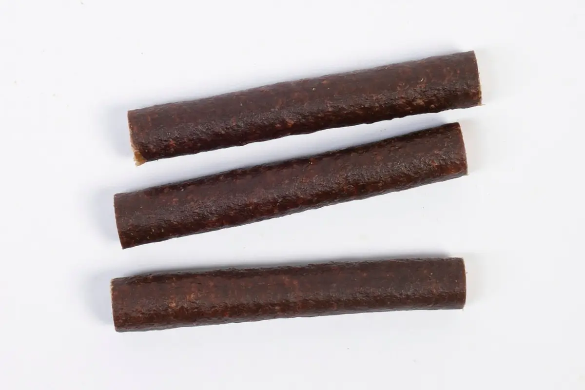 Pferde-Fleisch Rolle ca. 13 cm, Ø ca. 2 cm – für Hunde mit Pferd, natureDOGproducts
