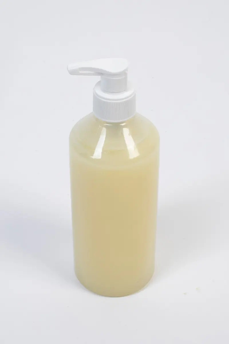 Schafsfett 500ml mit Dosierpumpe – für Hunde mit Lamm, natureDOGproducts